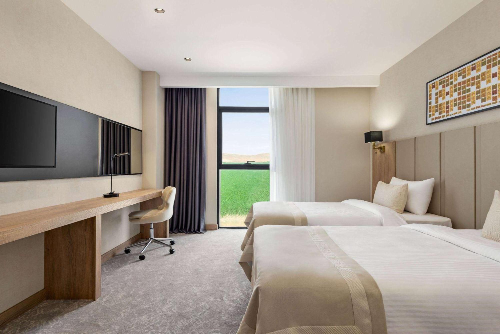 فندق Ramada Plaza By Wyndham بطمان المظهر الخارجي الصورة