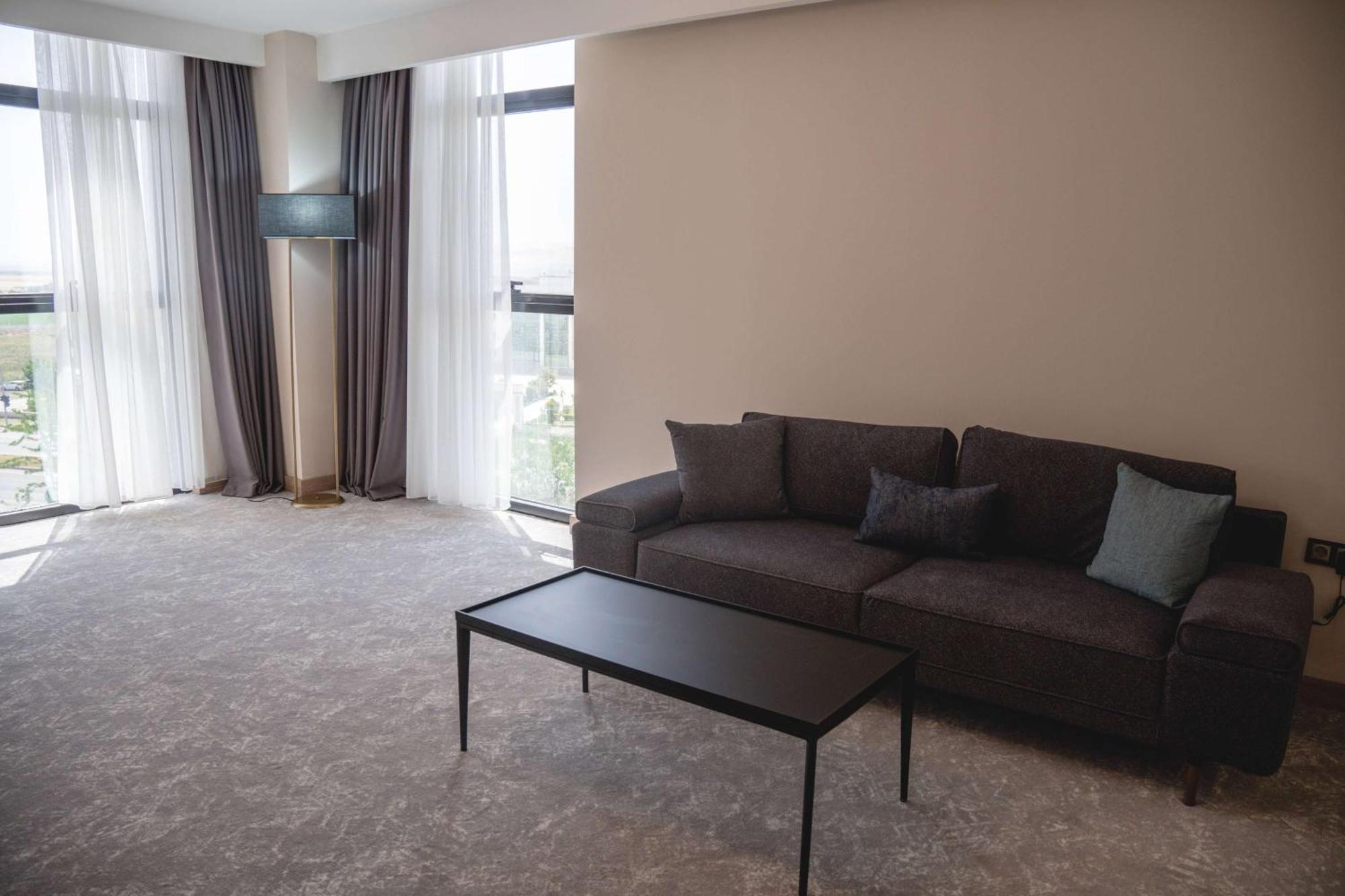 فندق Ramada Plaza By Wyndham بطمان المظهر الخارجي الصورة